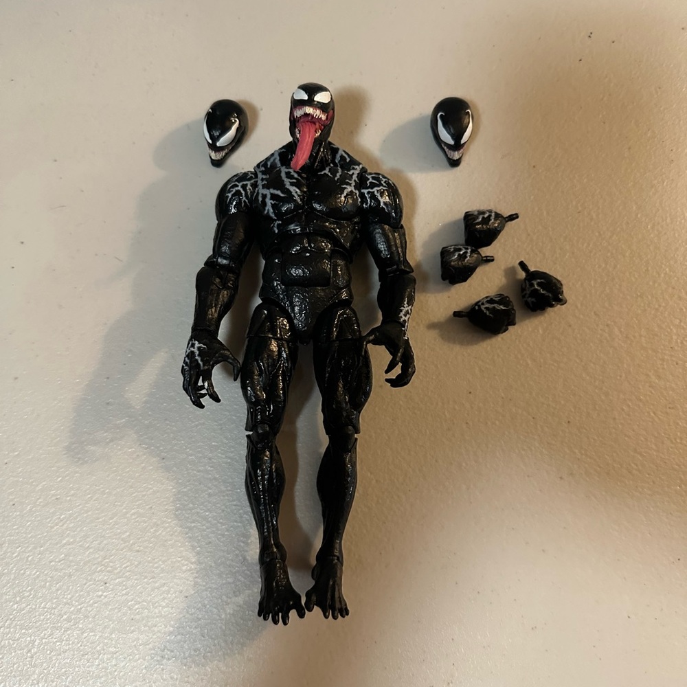 Marvel Legends Venom Action Figure with Interchangeable Heads and hands